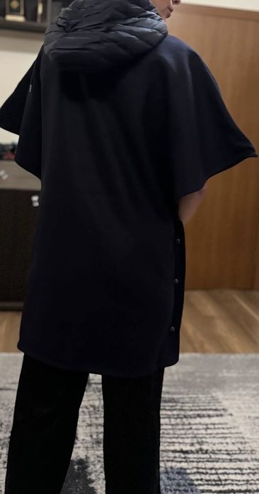 Пончо оригинални на Moncler