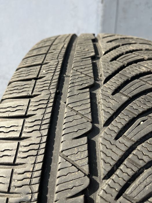 2 бр. зимни гуми 245/45/18 Michelin PA 6 mm DOT 3014