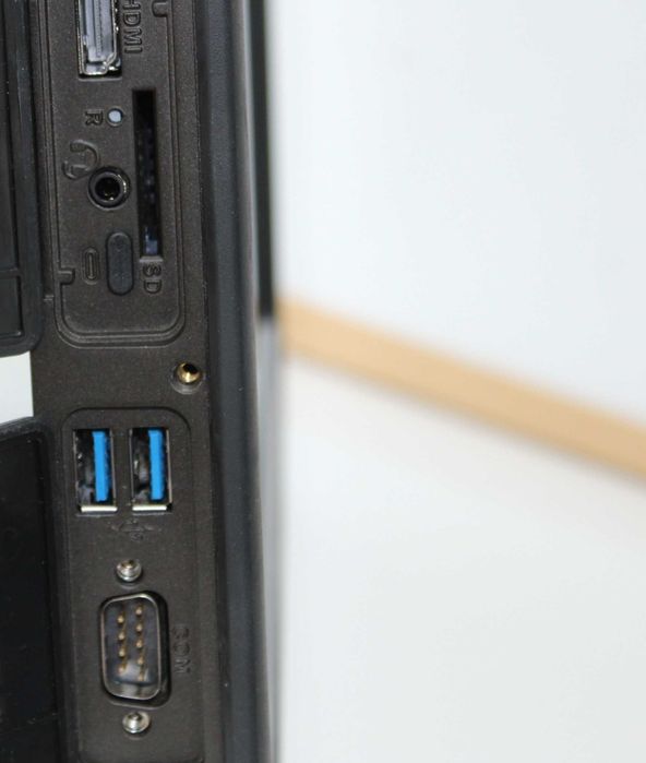 Winmate M133K Rugged Windows Tablet