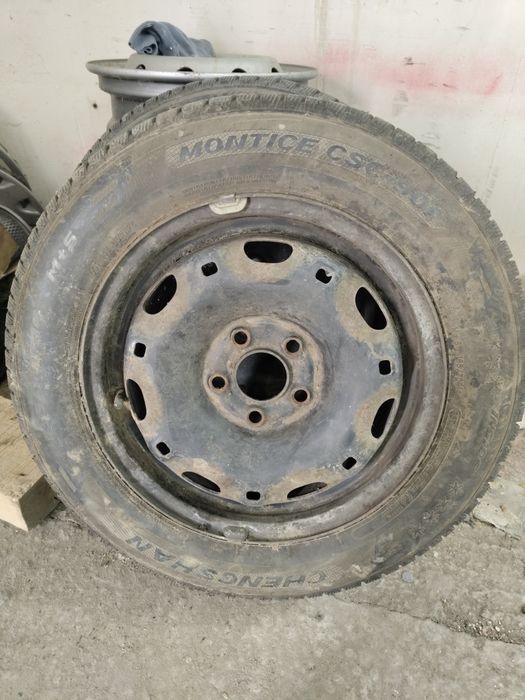 Cauciucuri iarna cu jante polo . Fabia . 5x110  r 14