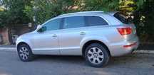 Vând audi Q7 cu 7 locuri.