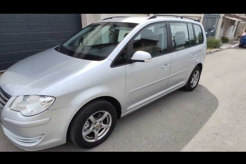 VW Touran   acte valabile 05/2026