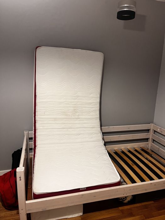 Saltea alba , dimensiune 90x200