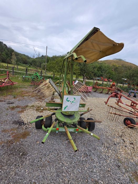Grebla in tiranti la tractoare KRONE 3.5m cu 10 brate 4 roti