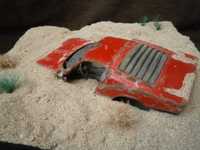 Diorama abandoned car in the desert diecast scale 1:25