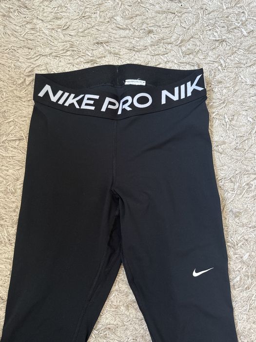 Черен клин Nike pro