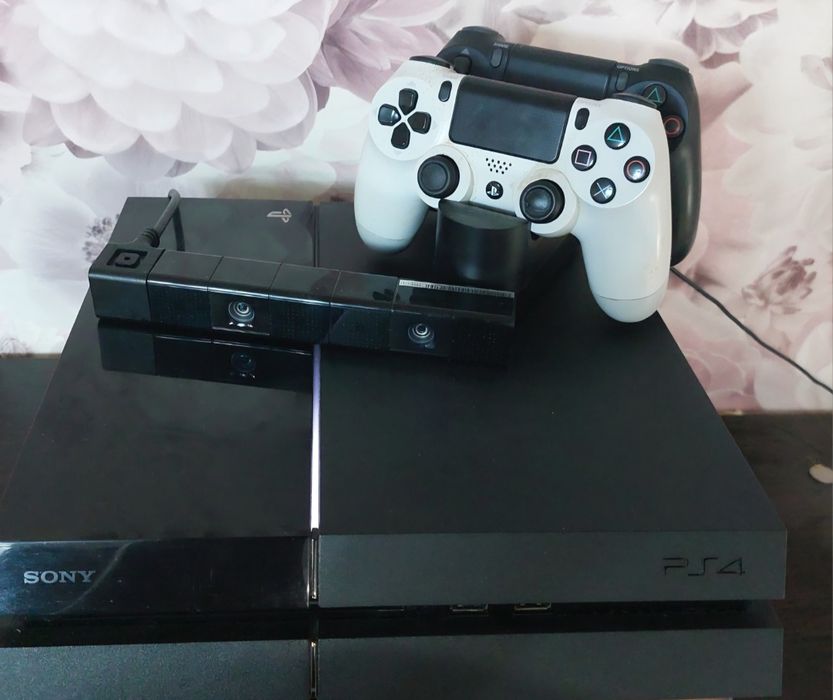 Playstation 4 продам