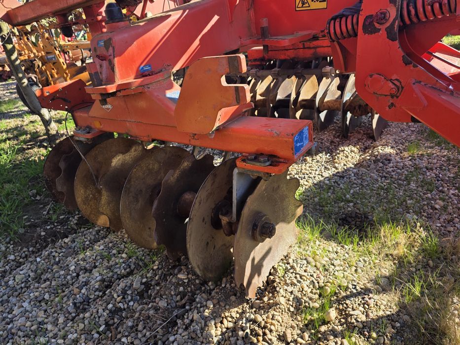 kuhn discover xm 28 disc plug freza grebla remorca