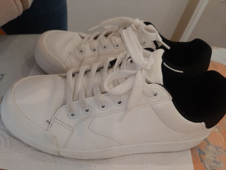 Детски обувки, подарък 2 долници