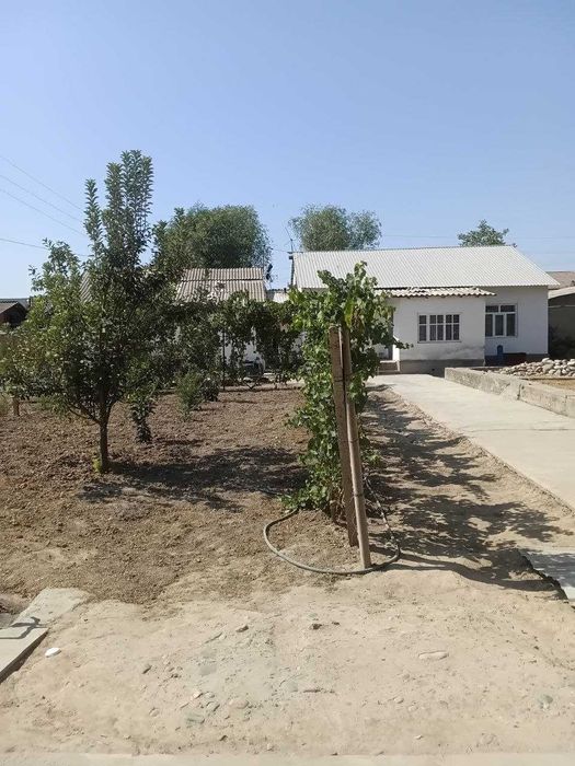 Продам отличный дом на 8 сотках. Фасад участка 20м. 2 входа.