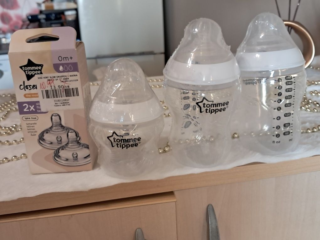 Шишета Tommee Tippee