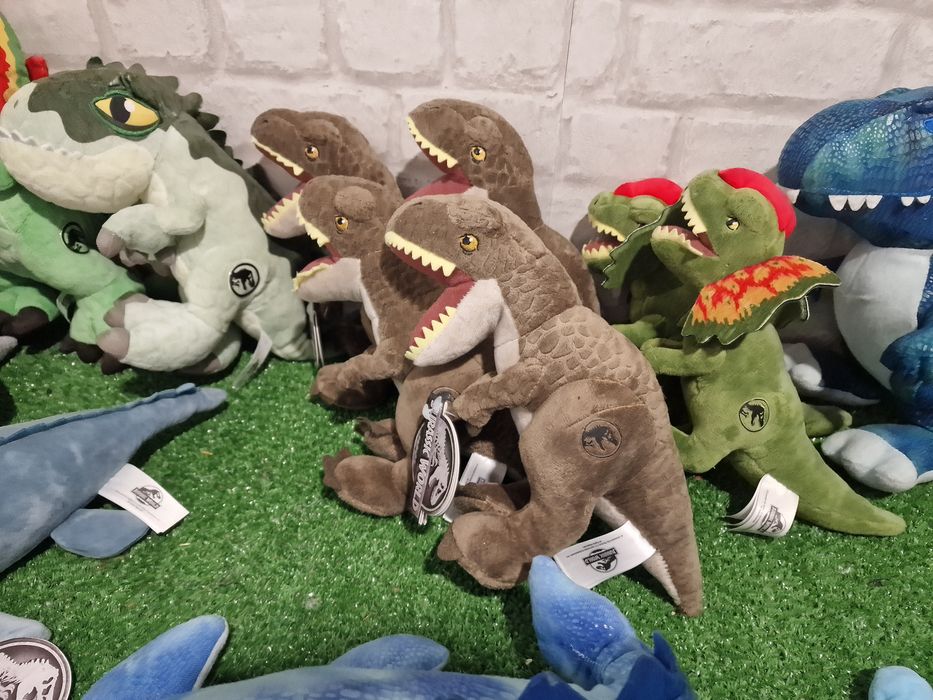 Jurassic world играчка