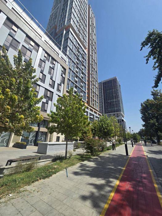 Срочно продается коробка в Nest One