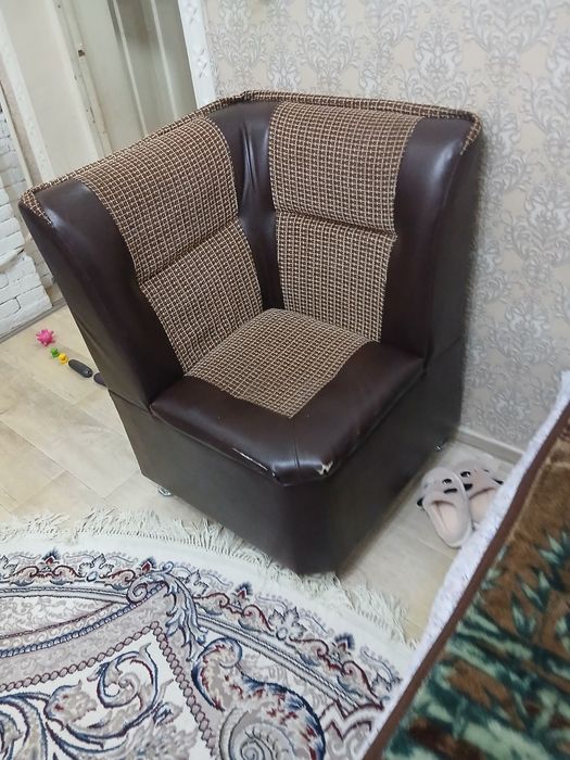 Кухоный уголок с сундуком