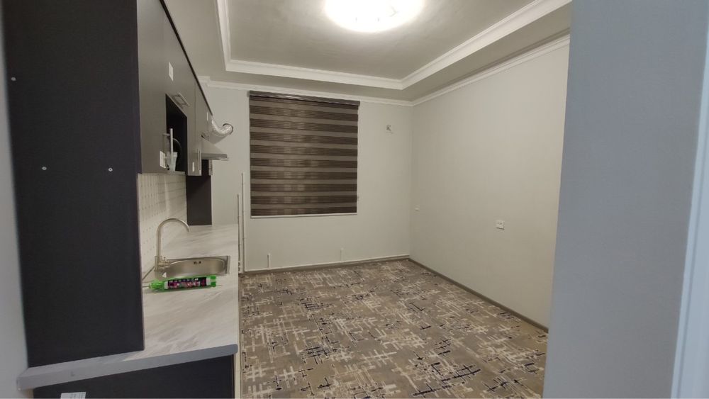 Сакура укув марказини олдида дом сотилади