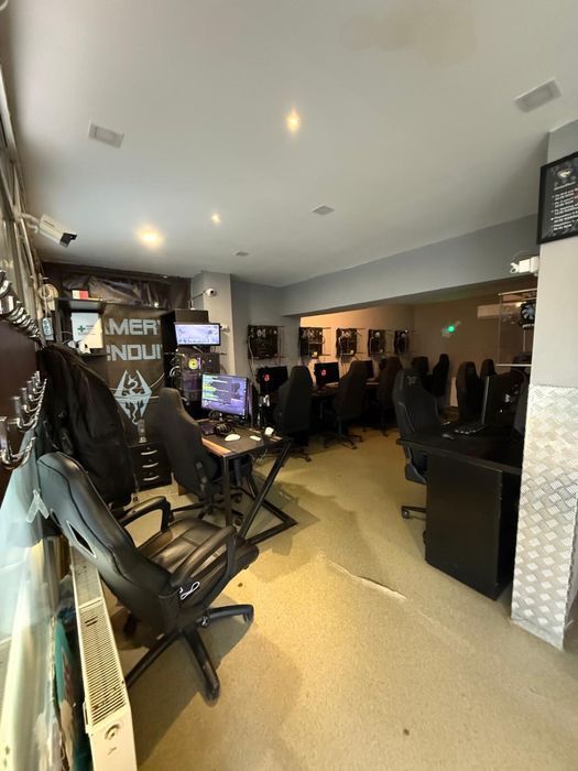 Spatiu comercial de vanzare 97 mp,acte la zi