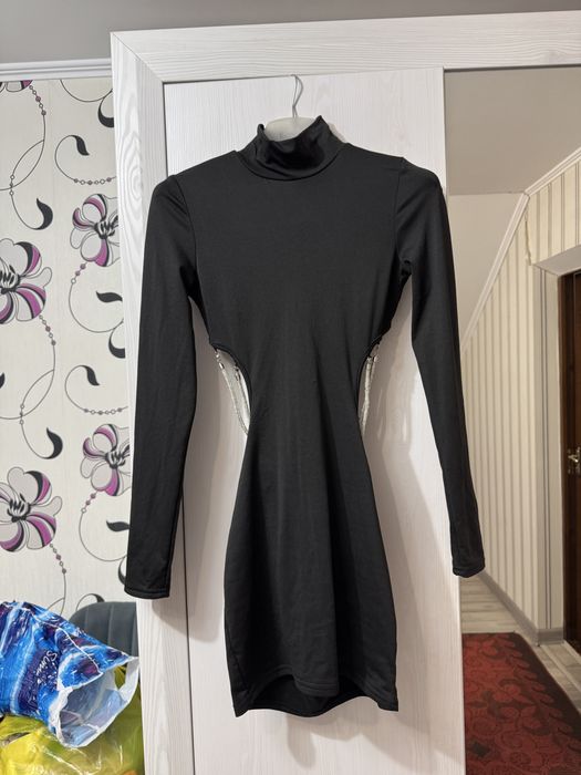 Абсолютно новое платье