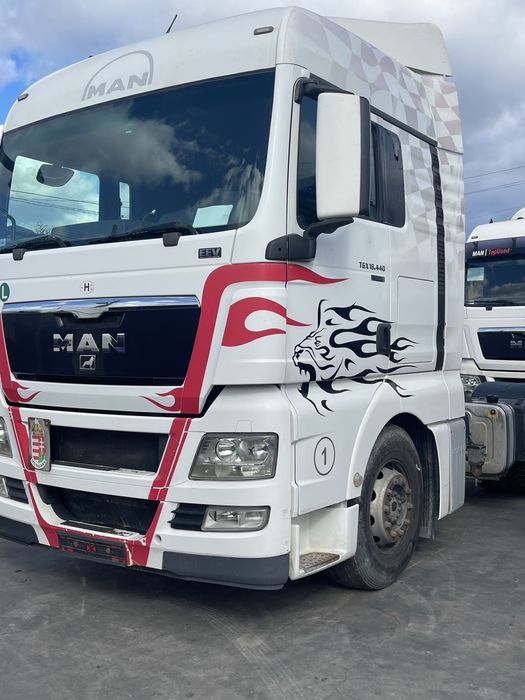 Vand  sau schimb man tgx 440 .2012 .chit hidraulic bena