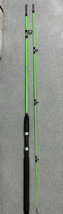 Продам спининг крокодил с катушкой кобра