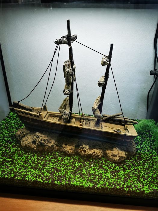 Vand decor acvariu 35x31cm stare buna