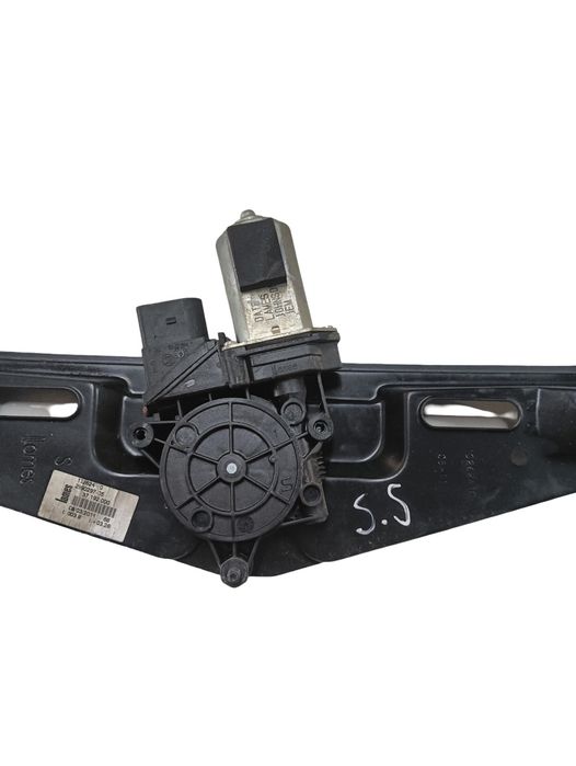 Macara Geam stanga spate BMW X1 I E84 2009 - 2015