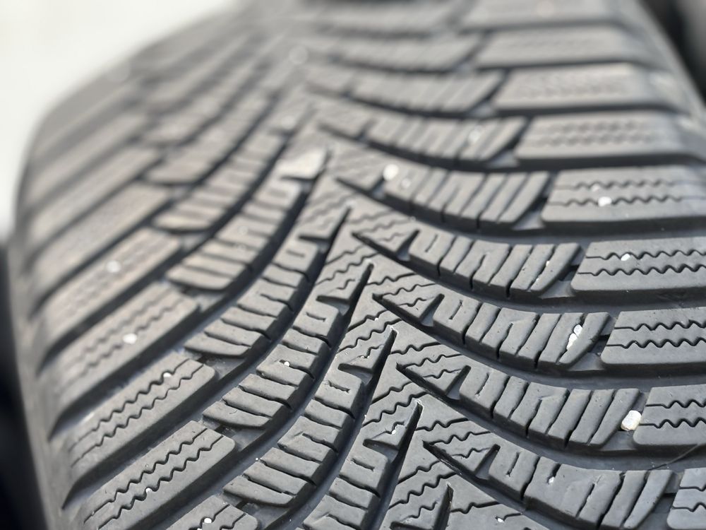 195/55/R16 Hankook Winter 4бр зимни dot2518 6-7мм