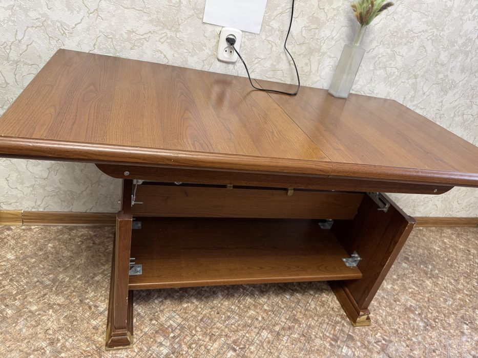 Продам стол раздвижной