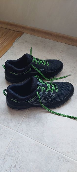 Маратонки Saucony непромокаеми