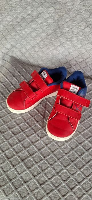 Детски маратонки и ботушки адидас