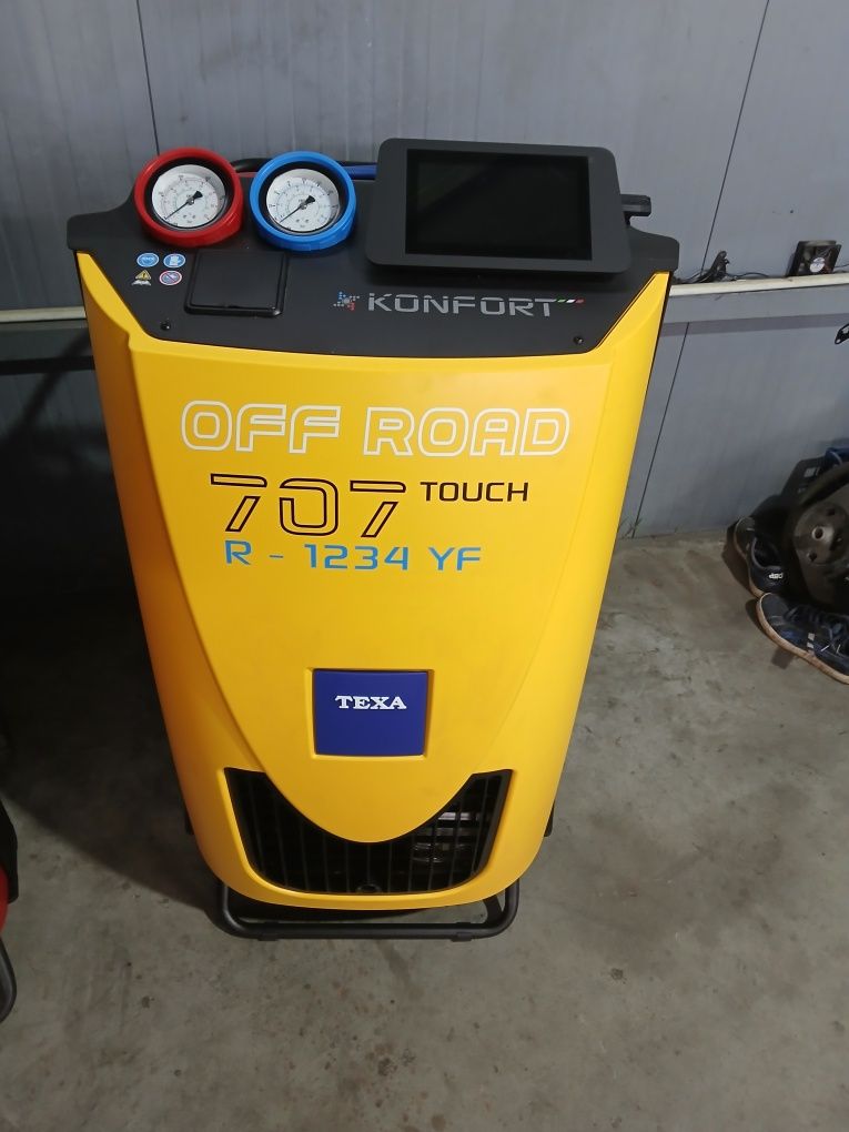 Incarcare SI SPALARE INSTALATIE aer conditionat AutoTractoare Combine