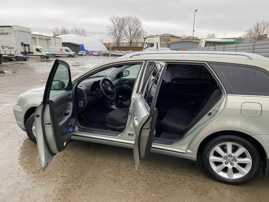 Toyota Avensis T25, 2004 2.0 D4D