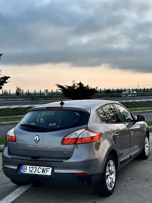 Renault Megane 1.5 dCi 110cp EDC Automat Euro 5 Hatchback