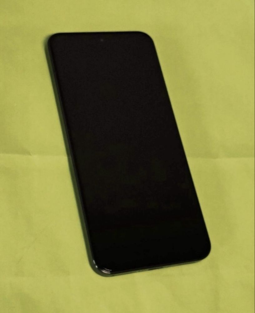 256GB Xiaomi 13 8GB 5G Yettel Гаранция 2026г. Black / Черен
