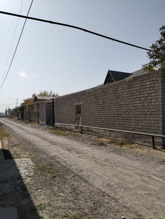 уй сотилади 5сотих
