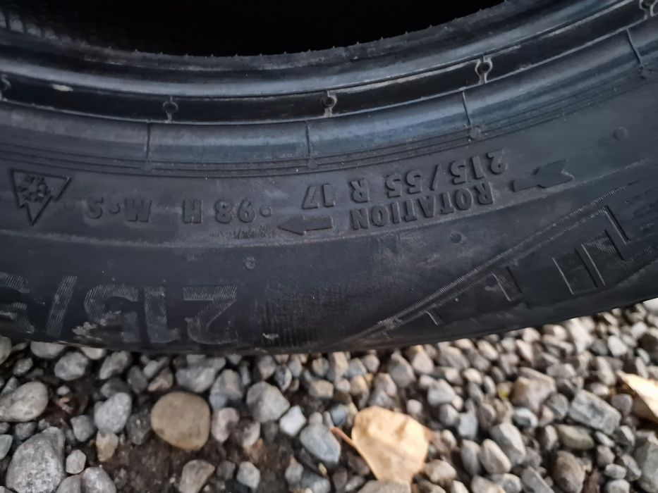 Anvelope 215/55R17 marca Continental, DOT 2024,All Season, noi