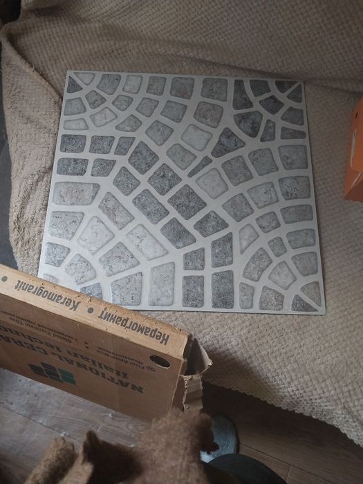 Продаются  керамзитовые плитки размер 60х60