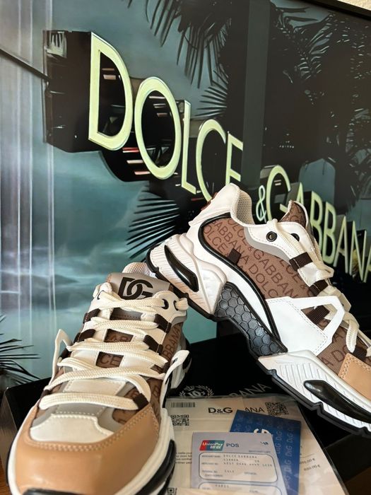 Adidași model nou toate măsurile