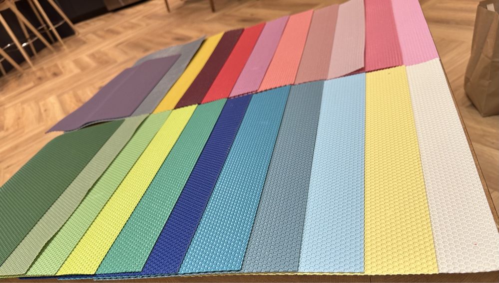 Faguri colorați din ceara naturala.