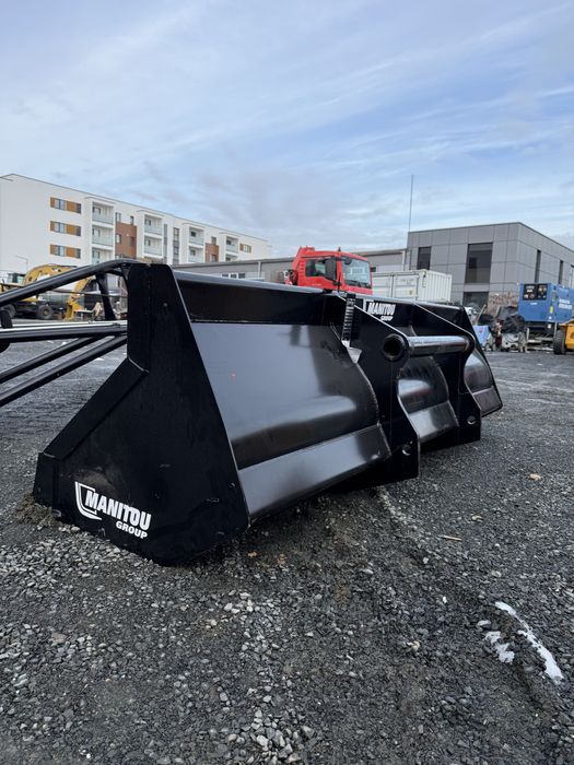 Cupa  Manitou originale  noi nefolosite  MRT MT MLT 990litri