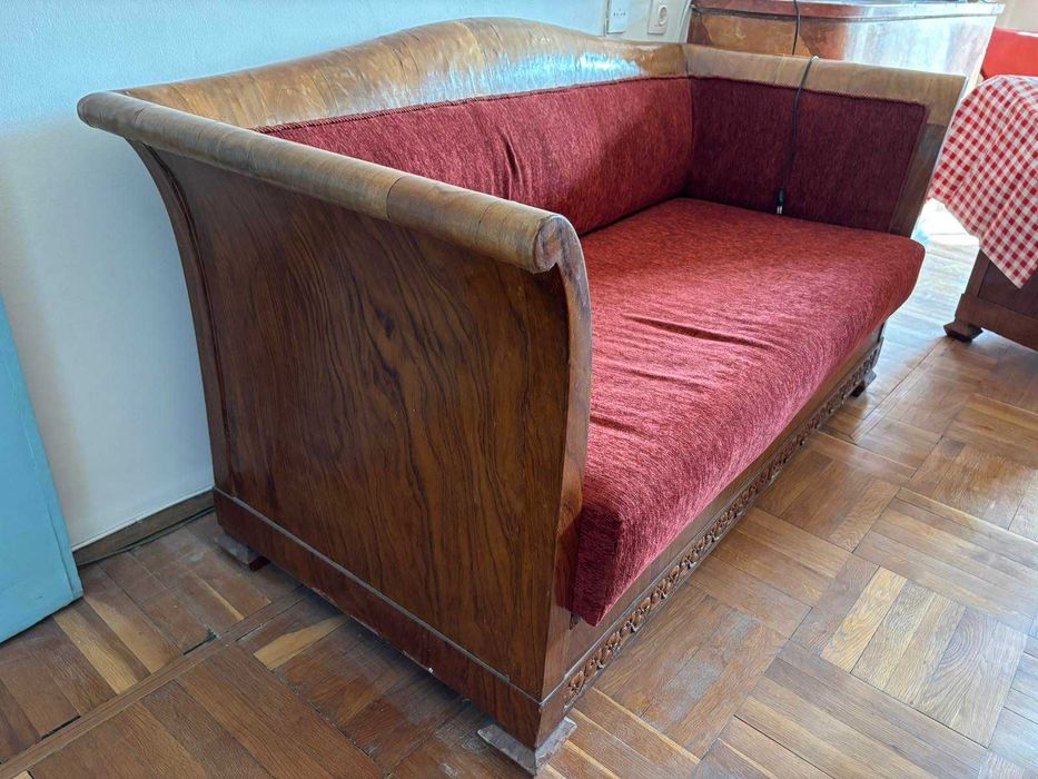 Старинни масивни мебели