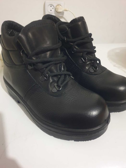 Новая  спецобувь