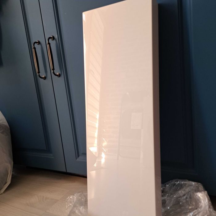 Бели  рафтове MDF