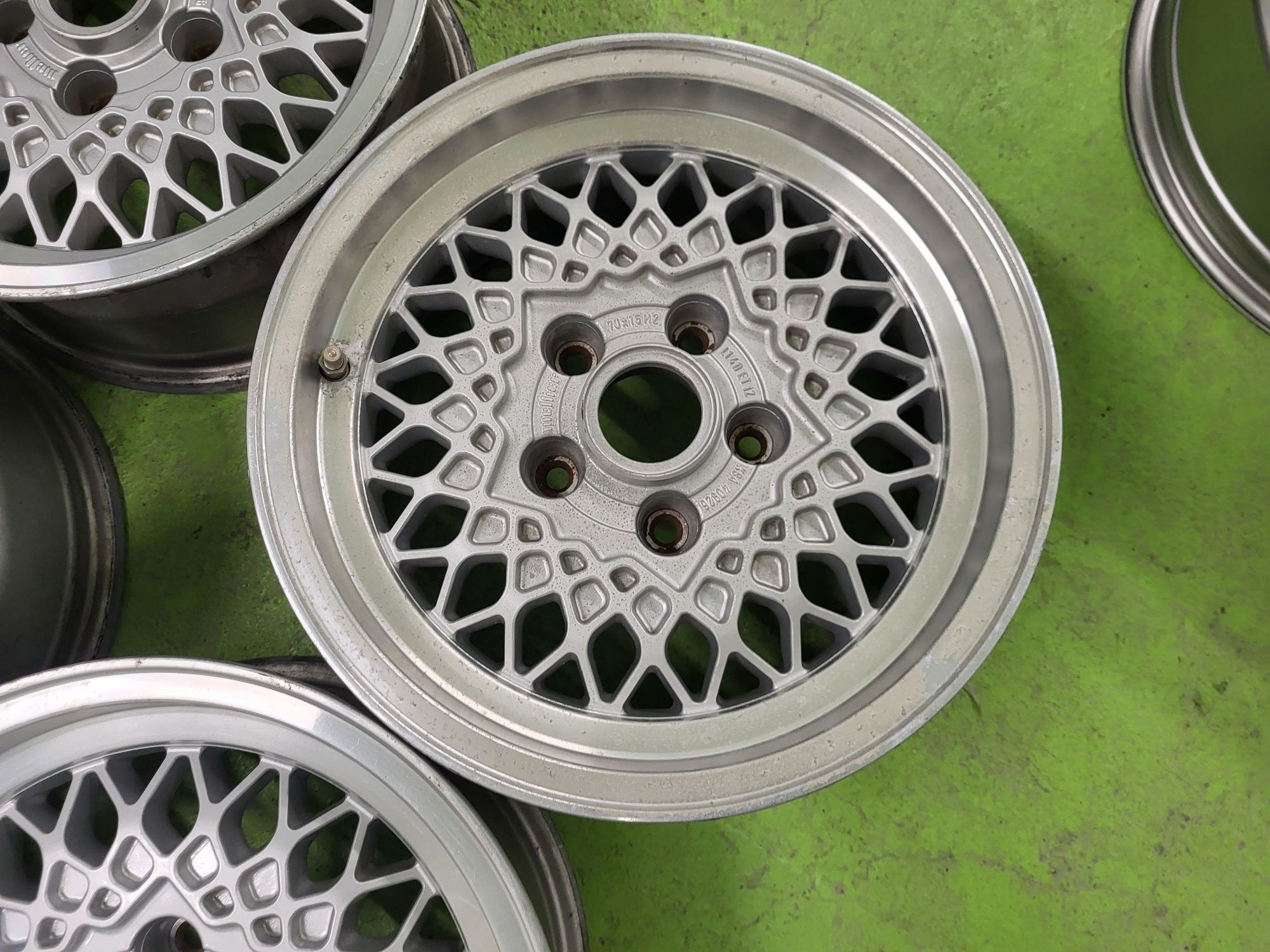 15 5x120 Bmw лети джанти 5х120 бмв