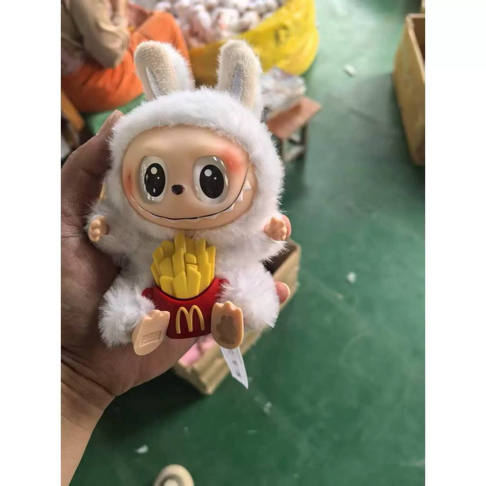 Jucarie de colectie LABUBU Bunny, super adorabila 15 cm, cadou perfect