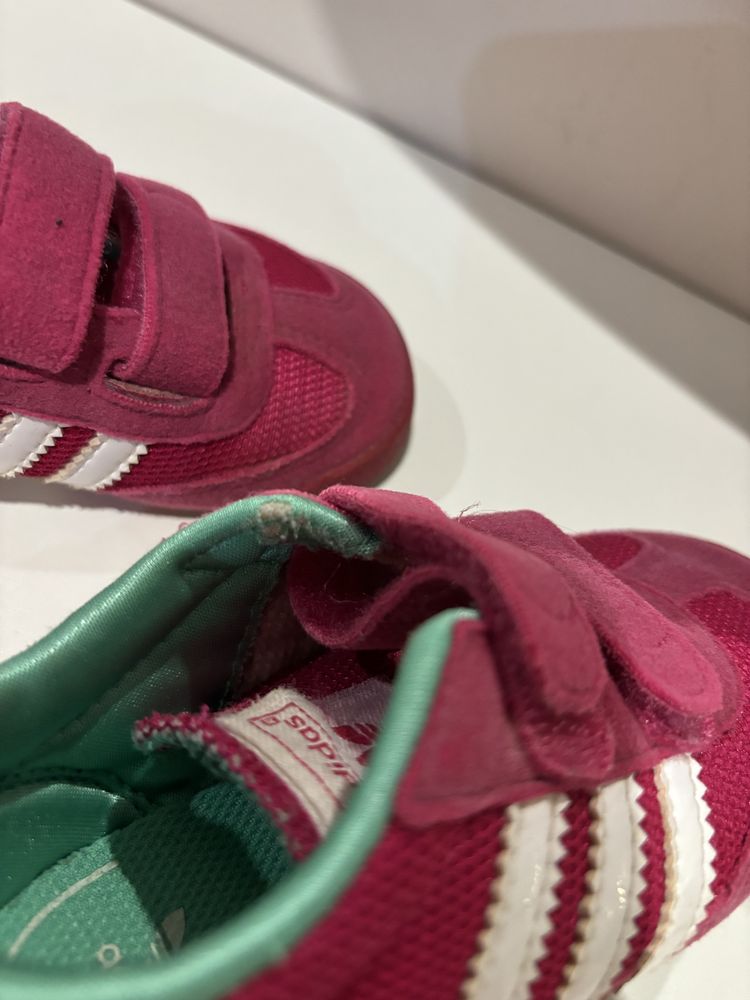Маратонки ADIDAS