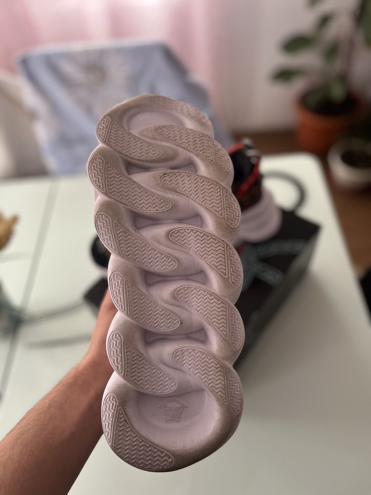 versace chain reaction leopard