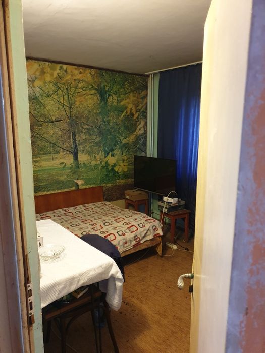 Vând apartament 3 camere Rogerius , Moldovei  et 2