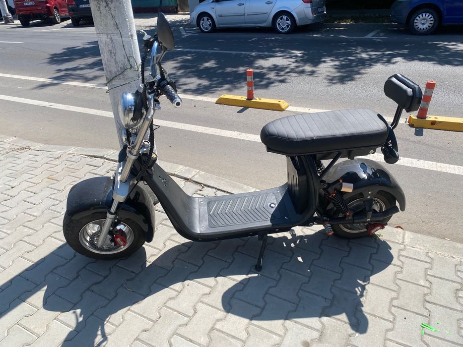 Vand scuter electric