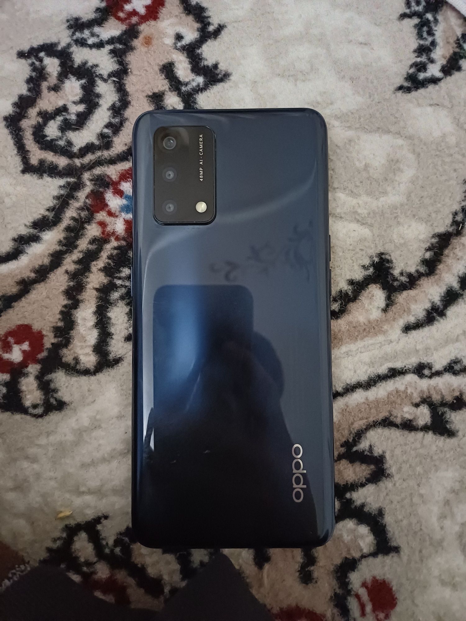 Oppo A74(4/128) satiladi (4/128) 
2 simkarta Imeiden otken
Aybi joq as