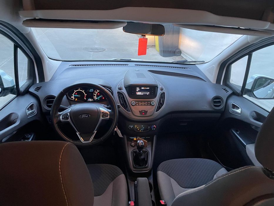 Vand FORD TURNEO CURIER 1.5 tdci Ambiente